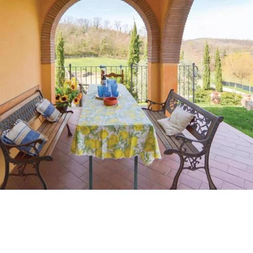 Holiday Home in Citta di Castello with Private Swimming Pool