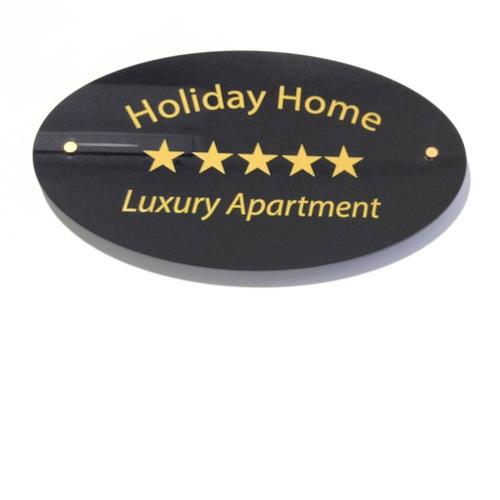 HOLIDAY HOME LUXURY APARTMENT