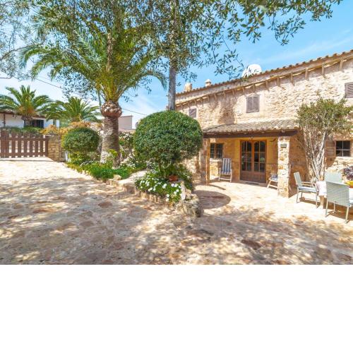 Holiday Home Maria - LOM120