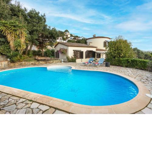 Holiday Home Nimes