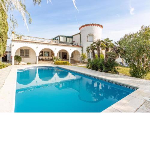 Holiday Home Residencia Marítima