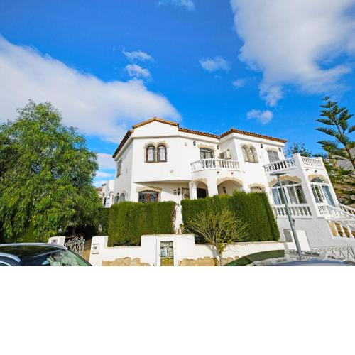 Holiday Home Villa Aznar