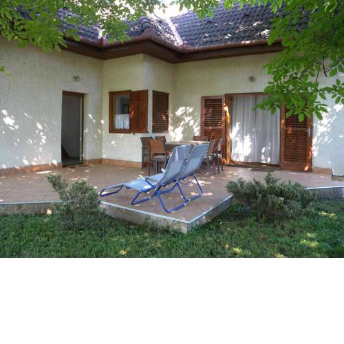 Holiday home Vonyarcvashegy/Balaton 31295