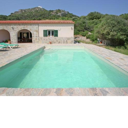 Holiday home with private swimming pool in the tranquility and nature of Menorca