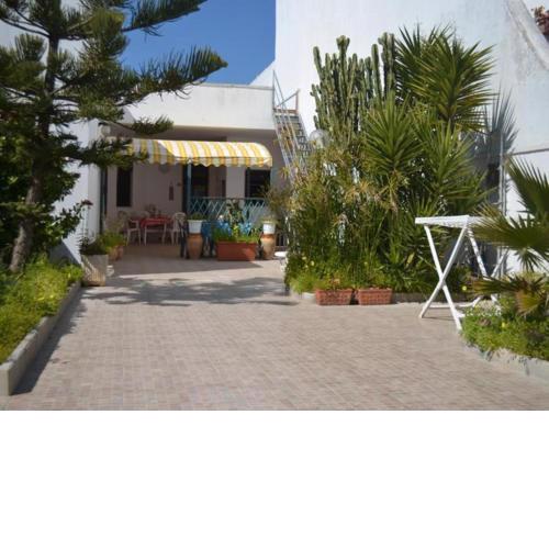 Holiday home with two parking spaces in San Foca Ll80