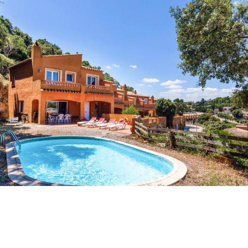 Holiday Home Xarmada Aurora