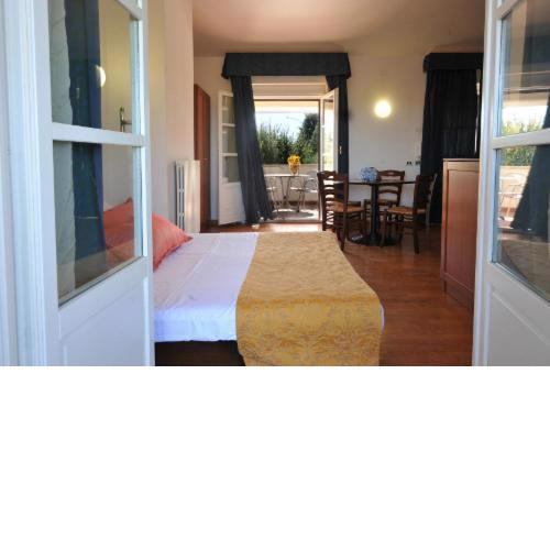 Holiday House Aurora