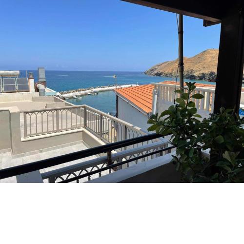 Holiday House by the sea 4