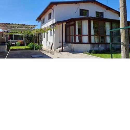 Holiday House Krapets