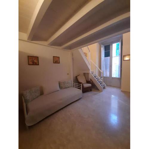 HOLIDAY HOUSE NEL CUORE DI BARI