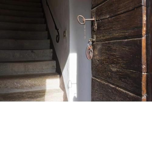 Holiday in an antique Tuscan Farm apt IL LAGO