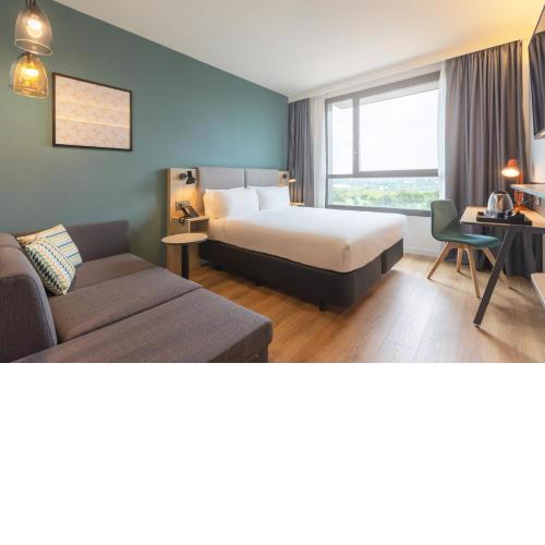 Holiday Inn Barcelona - Sant Cugat, an IHG Hotel