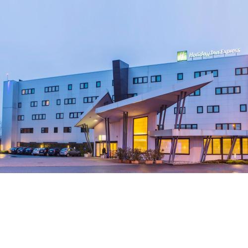 Holiday Inn Express Milan-Malpensa Airport, an IHG Hotel