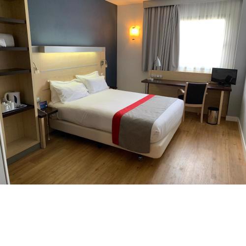 Holiday Inn Express Vitoria, an IHG Hotel