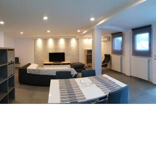 Holiday Lodge