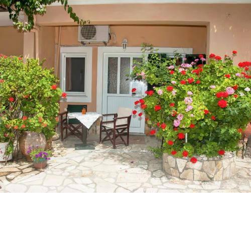 Holiday Studio Apartment Tonia - Pelekas Beach, Corfu