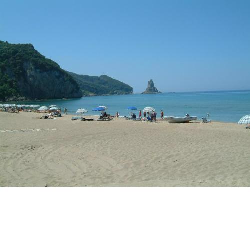 Holiday Studio Apartments yannis on the beach of Agios Gordios in Corfu