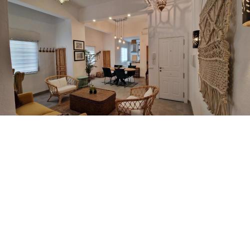 Holidays2Malaga Juan de Austria 2 bed & 2 bathroom 800 mts from Old Town