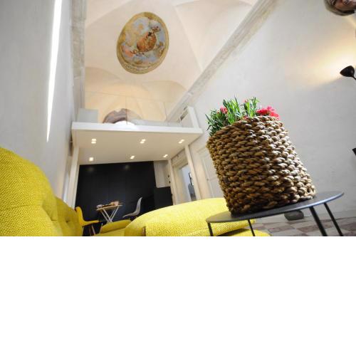 HOLLIDAY CHARMING HOME