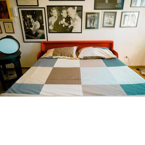 HOLLYWOOD APARTMENT NEAR STATION WITH PARKING