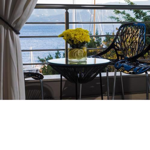 Holy Paraskevi Apartment