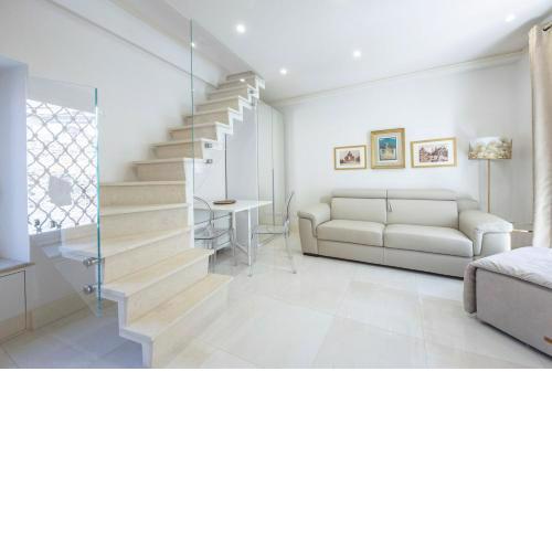 Home dentro il teatro