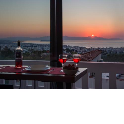 Home Philip- Overlooks Chania