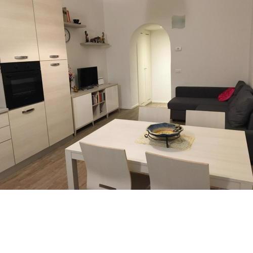 Home Pilastri Apartament