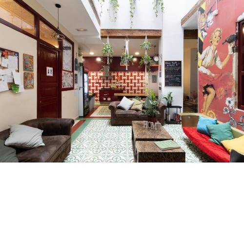 Home Youth Hostel by Feetup Hostels