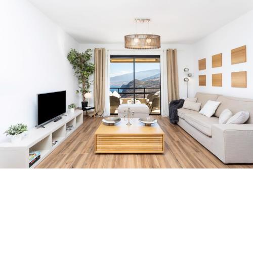 Home2Book Beautiful View Of The Bay & Wifi