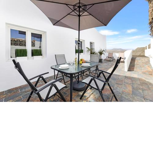 Home2Book Charming Apartment Teguise, Terrace