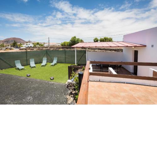 Home2Book Charming Casa Papá, BBQ & Terrace