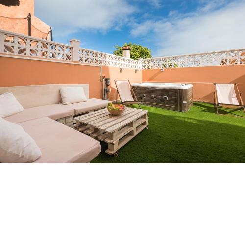 Home2Book Charming Casa Prima, Private Jacuzzi&BBQ