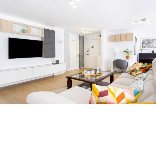 Home2Book Elegance City Center Apartment