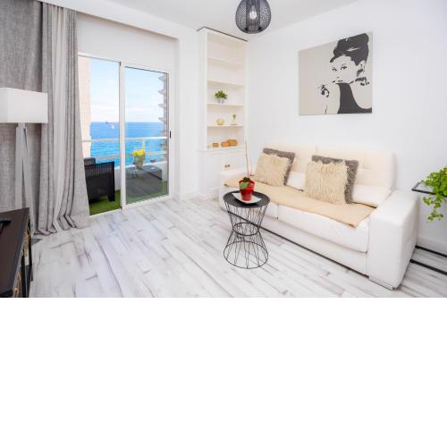 Home2Book Sea Views Design Apartment Triana Center