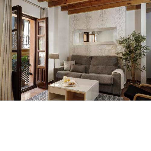 Home4u, Elvira 16, 2A