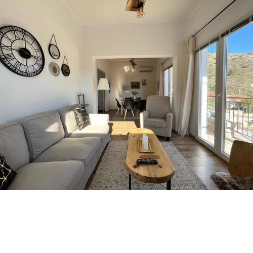 «Έλα…Δάρα» Home