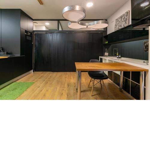 HOMEABOUT MADRID RÍO APARTMENT