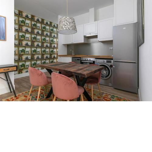 HOMEABOUT PREMIUM MALASAÑA Apartment