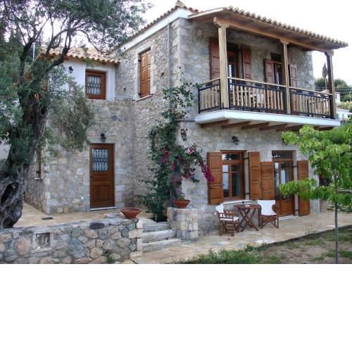 Homeberry Traditional Stone House in Tiros