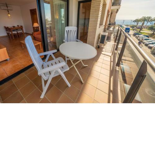 HomeHolidaysRentals Adara