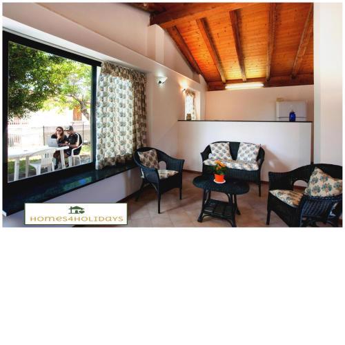 Homes4Holidays- Sun&Sea