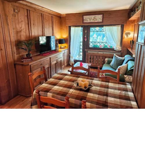 Hometoday - Appartamento nel cuore di San Vito di Cadore