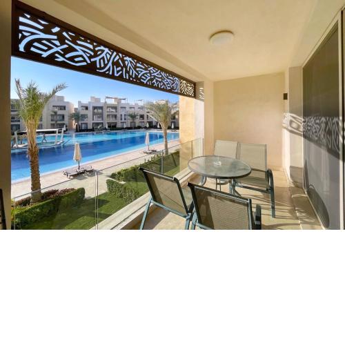 Homey Pool Front 2BDR Mangroovy Free Pool & Beach Access
