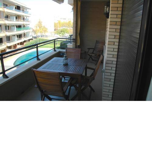 Homing Cambrils 5 by Homing Places