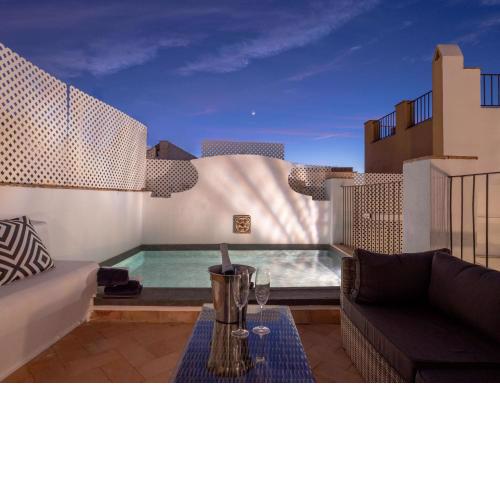 Hommyhome Castellar Luxury