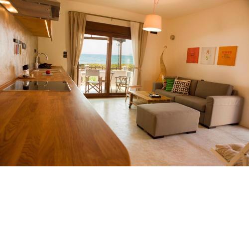 Horizonte Seafront Suites
