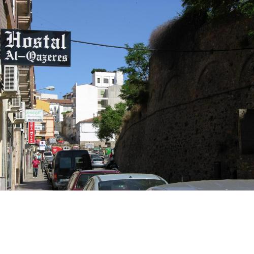 Hostal Al-Qazeres