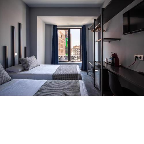 Hostal Carmen & Coworking