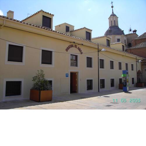 Hostal El Arco